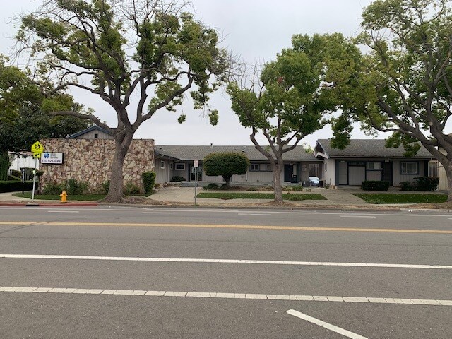 More Photos Of 371-389 Gresel St, Hayward Office For Lease