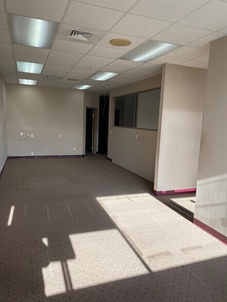 More Photos Of 1371 Deer Park Ave, North Babylon Storefront Retail Office For Lease