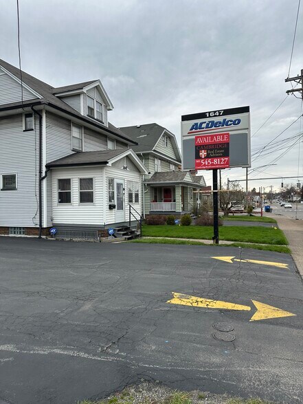 More Photos Of 1647 N Clinton Ave, Rochester Service For Sale