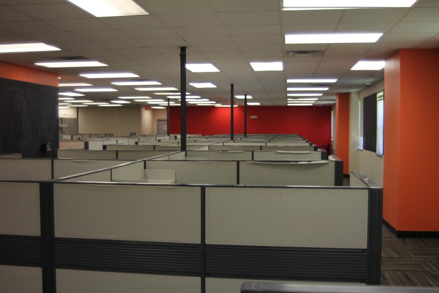 More Photos Of 2324 Killearn Center Blvd, Tallahassee Office For Lease