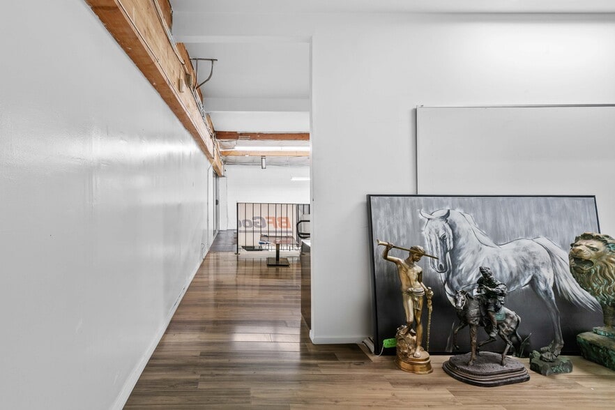 More Photos Of 3133 W Burbank Blvd, Burbank Coworking Space