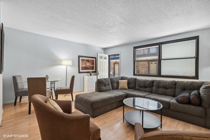 More Photos Of , Chicago Multifamily For Sale