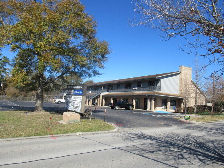 More Photos Of 812 W Dallas St, Conroe Medical For Lease