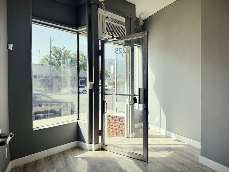 More Photos Of 2221-2225 W Olive Ave, Burbank Office Residential For Sale