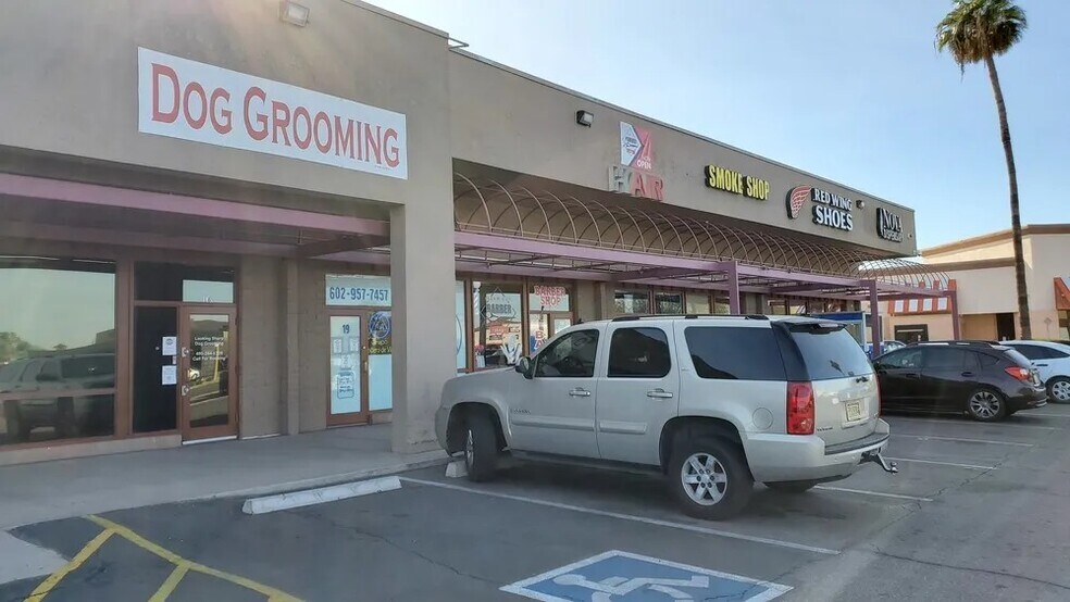 More Photos Of 1911 W Broadway Rd, Mesa Freestanding For Lease