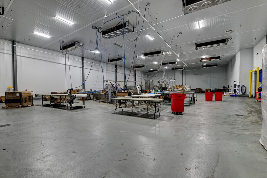 More Photos Of 1 Crazy Fresh Pl, Pueblo Food Processing For Sale