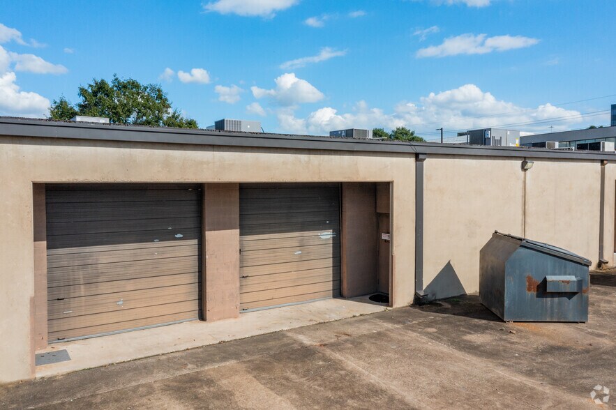 More Photos Of 16203 Park Row, Houston Light Distribution For Lease