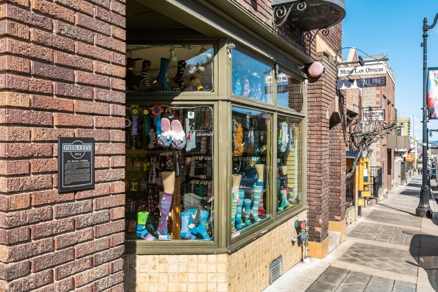 More Photos Of 309-311 Main St, Park City Storefront Retail Office For Lease