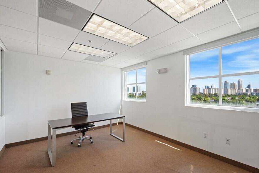 More Photos Of , North Miami Beach Office For Sale