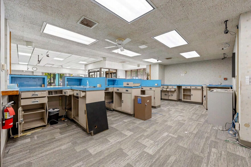 More Photos Of 6100 Troost Ave, Kansas City Storefront Retail Office For Sale