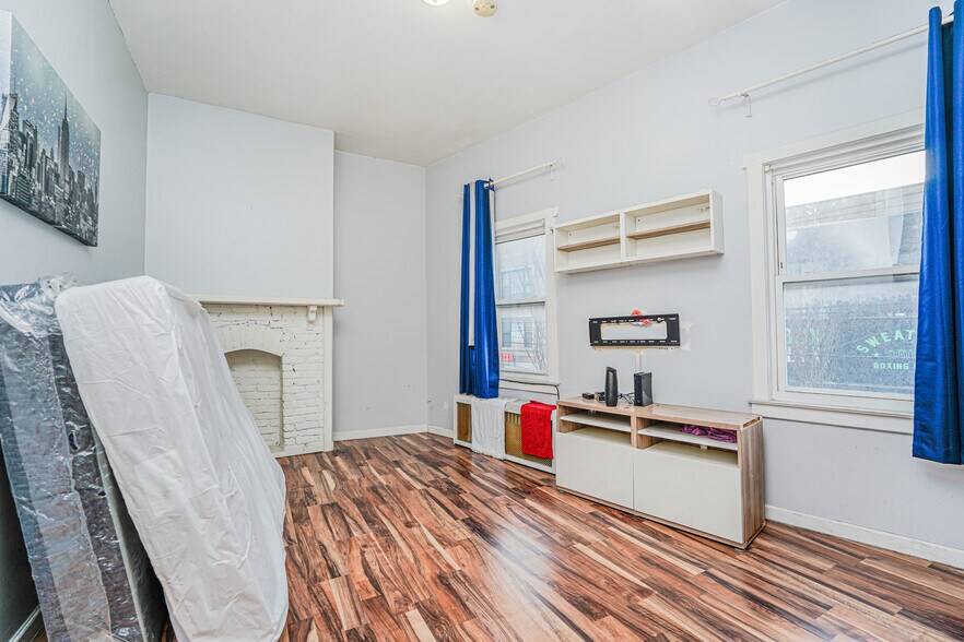 More Photos Of , Staten Island Unknown For Sale
