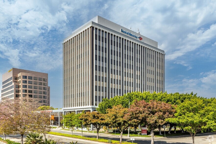More Photos Of 300 S Harbor Blvd, Anaheim Office For Lease