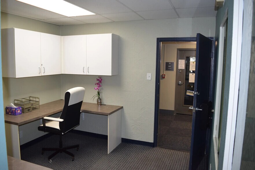 More Photos Of 4045 N Wadsworth Blvd, Wheat Ridge Office For Sale
