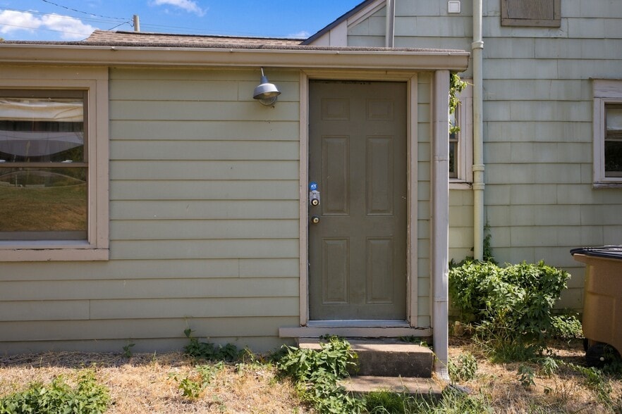 More Photos Of 321 29th Ave N, Nashville Office Residential For Sale
