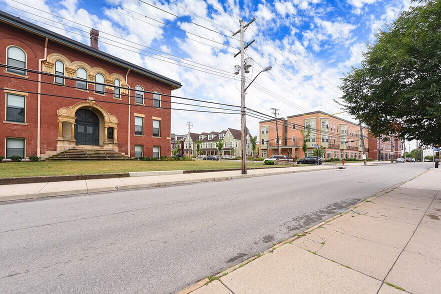 More Photos Of 521 Larimer Ave, Pittsburgh General Retail For Lease
