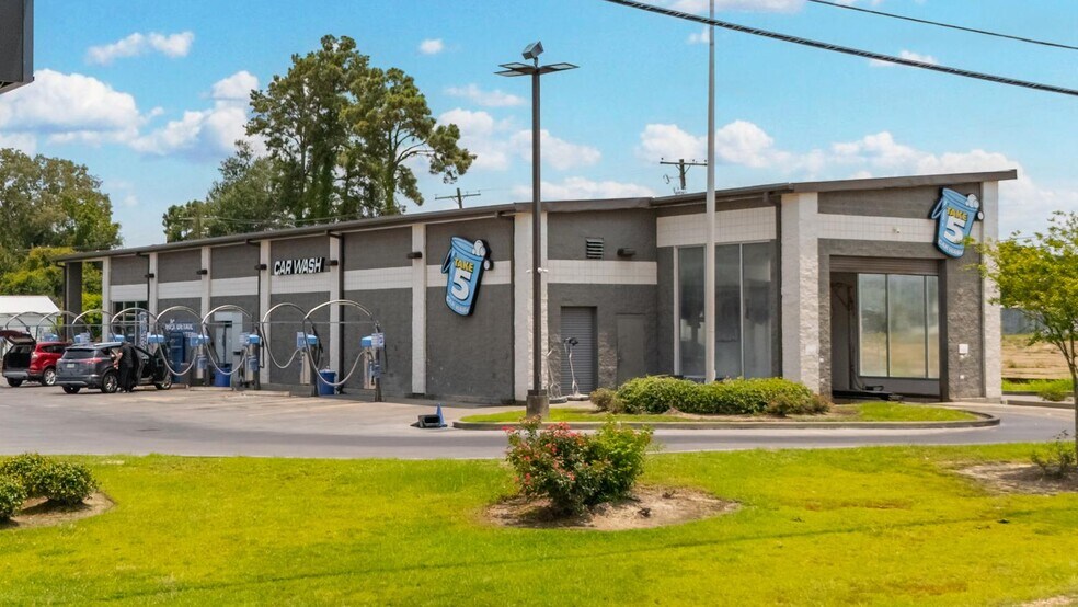 Primary Photo Of 2900 Macarthur Dr, Orange General Retail For Sale
