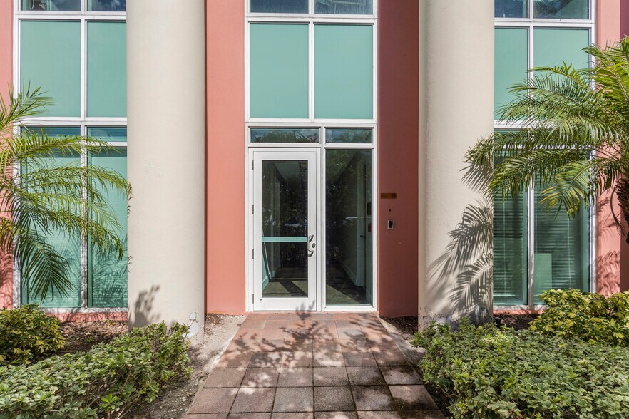 More Photos Of 8200 SW 117th Ave, Miami Medical For Lease