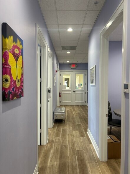 More Photos Of 7955 Airport Pulling Rd, Naples Medical For Lease