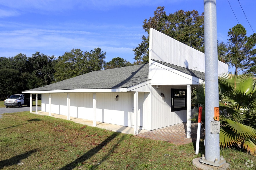More Photos Of 104 Old Trolley Rd, Summerville Freestanding For Lease