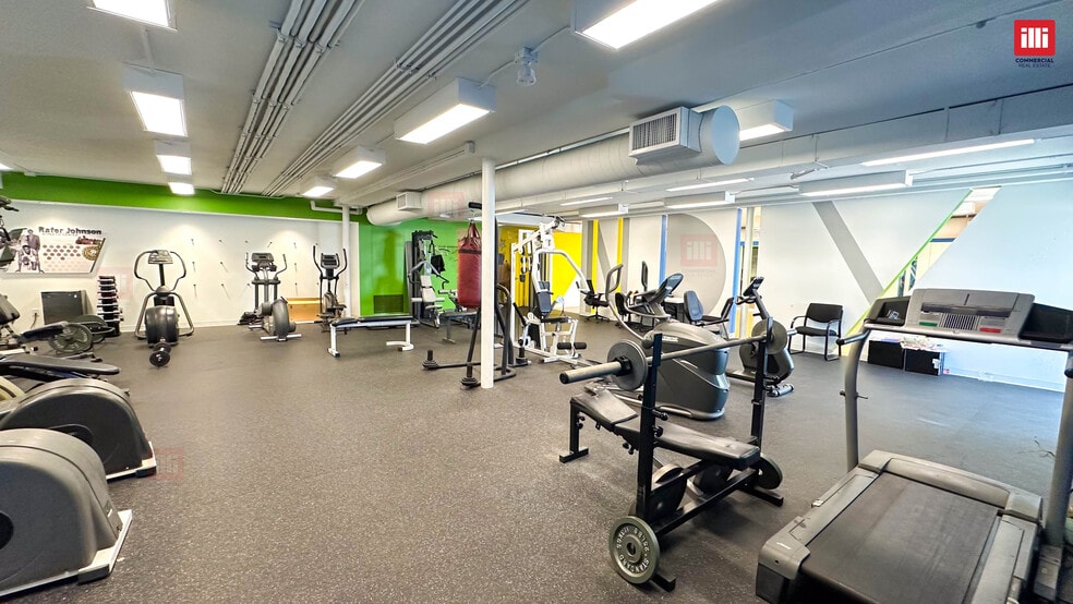 More Photos Of 7315 Lankershim Blvd, North Hollywood Light Manufacturing For Sale