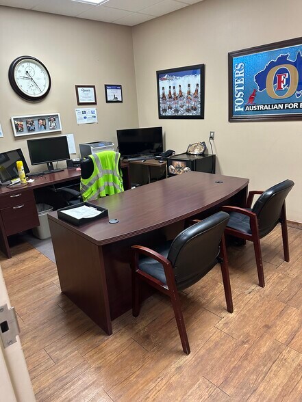 More Photos Of 8316 Lone Tree Rd, Victoria Industrial For Lease