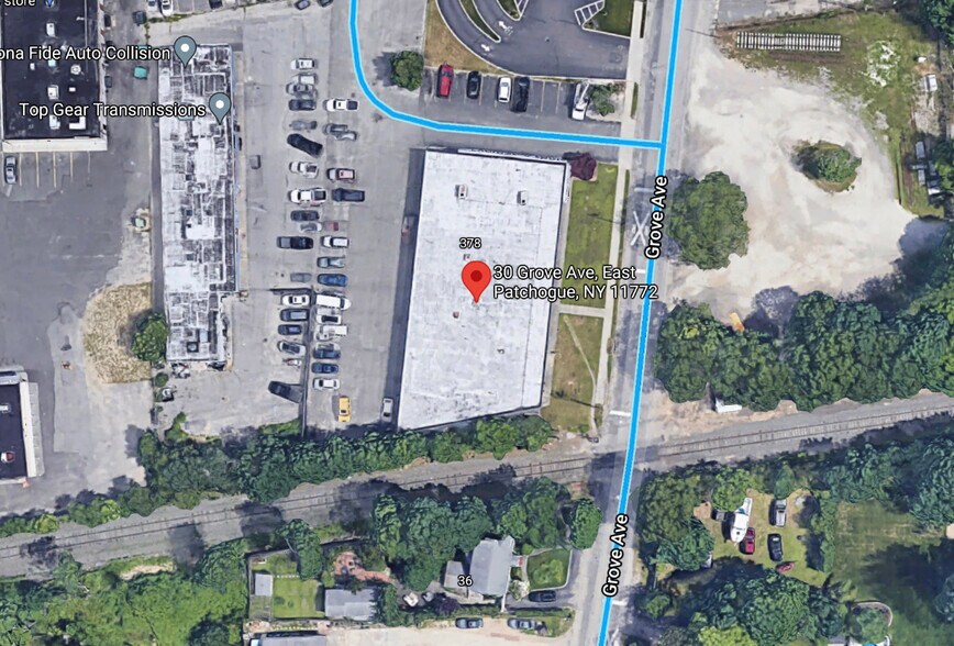 More Photos Of 30 Grove Ave, Patchogue Warehouse For Lease