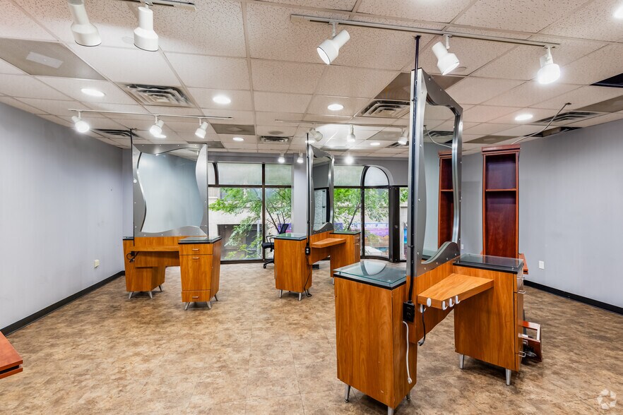 More Photos Of 351-355 5th Ave, Pittsburgh Office For Lease