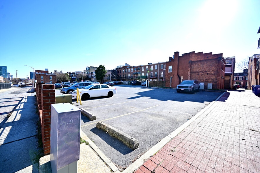 More Photos Of 723 S Charles St, Baltimore Office Residential For Sale