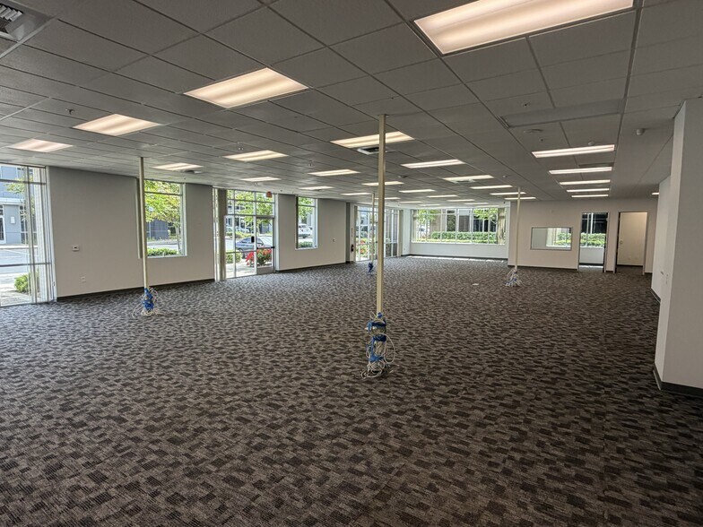 More Photos Of 5814-5826 Lonetree Blvd, Rocklin Flex For Lease
