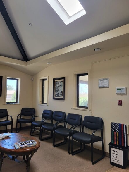 More Photos Of 919 12th Pl, Prescott Medical For Sale