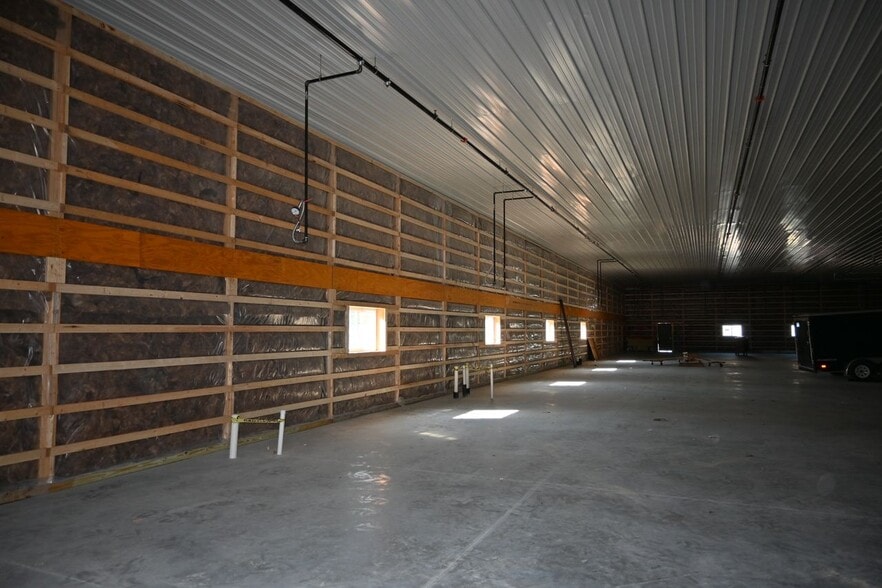 More Photos Of 47 Thames Rd, Hooksett Service For Sale