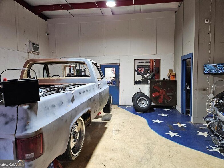 More Photos Of 3860 US Highway 27, Bremen Auto Repair For Sale