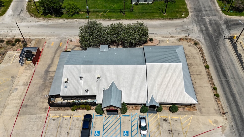 More Photos Of 215 NE 27th Ave, Mineral Wells Restaurant For Sale