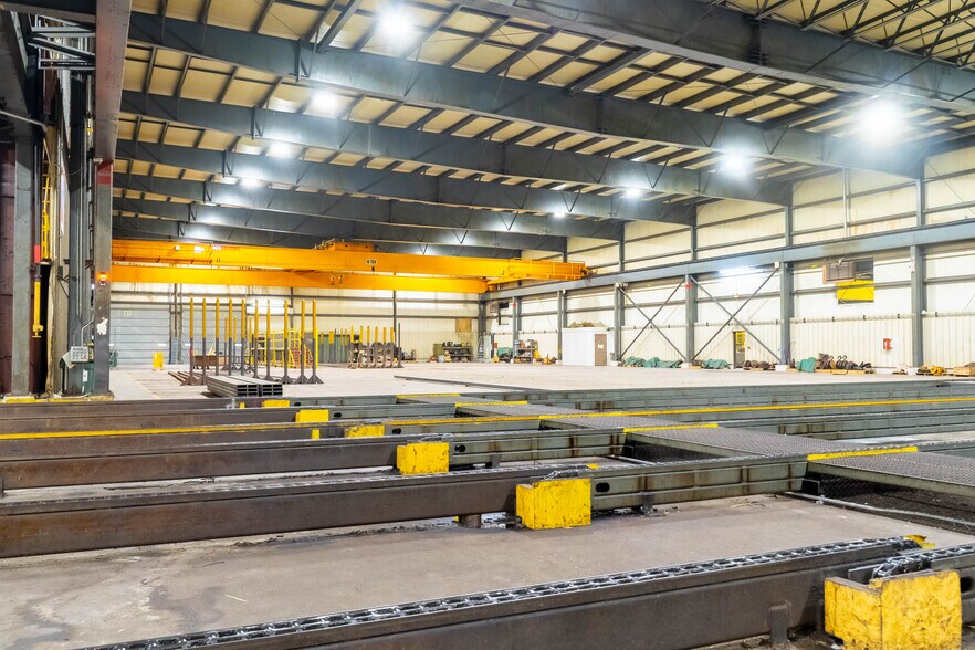 More Photos Of 6226 W 74th St, Bedford Park Manufacturing For Sale