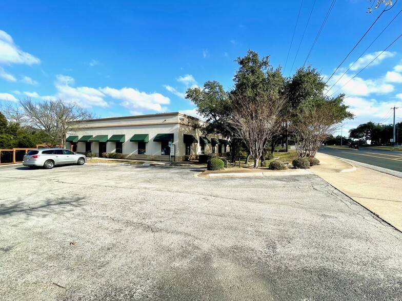 Primary Photo Of 4600 Spicewood Springs Rd, Austin Office For Sale