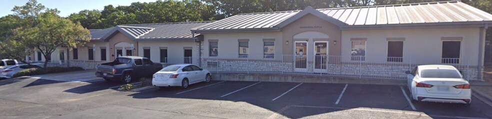 More Photos Of 4303 S Bowen Rd, Arlington Self Storage For Lease