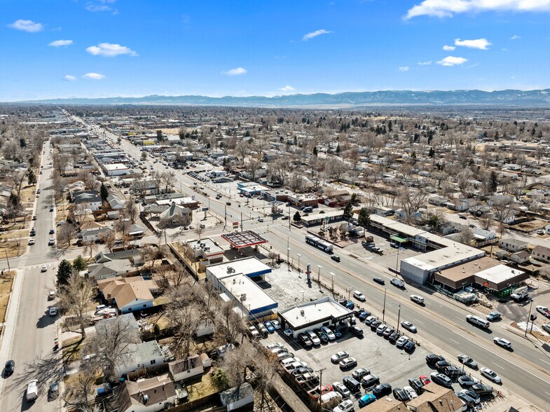 More Photos Of 4550 S Broadway, Englewood Showroom For Sale