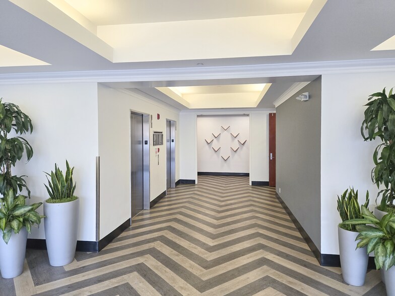 More Photos Of 22232 17th Ave SE, Bothell Office For Lease