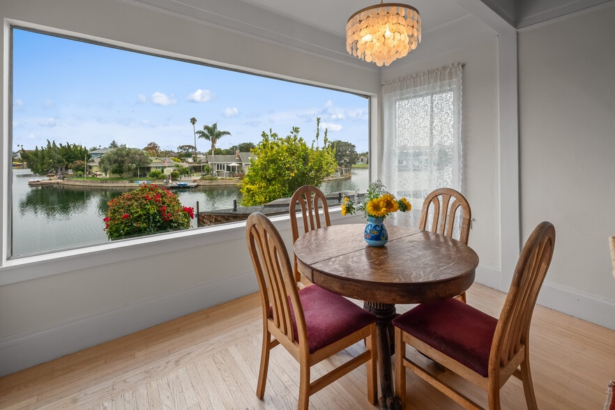 More Photos Of 2000 Clinton Ave, Alameda Apartments For Sale