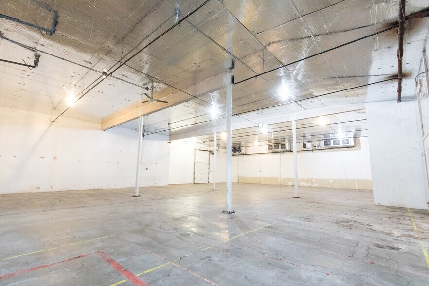 More Photos Of 1215 W Poplar St, Walla Walla Distribution For Lease