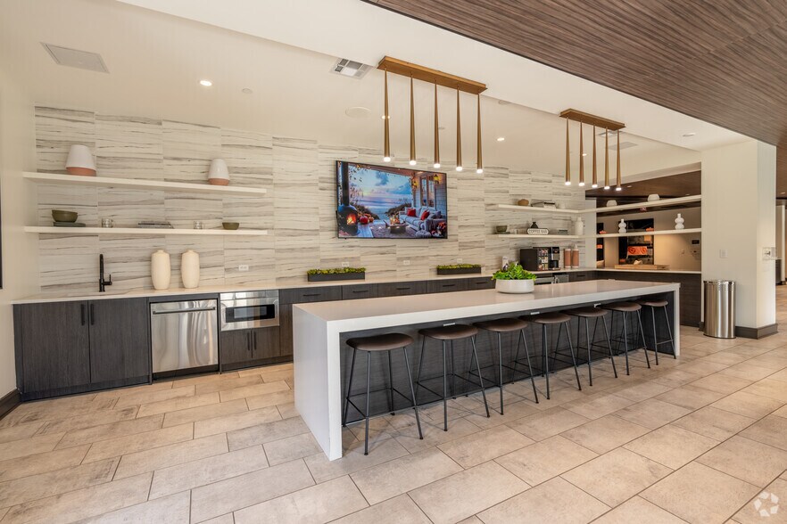 More Photos Of 21 Charles St, Cambridge Apartments For Lease
