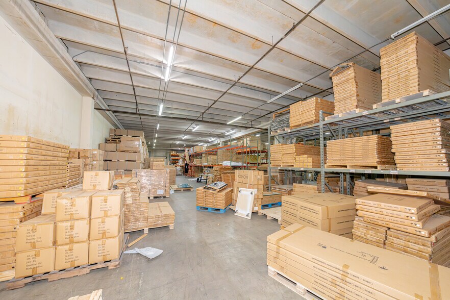 More Photos Of 4000 N 28th Ter, Hollywood Warehouse For Lease