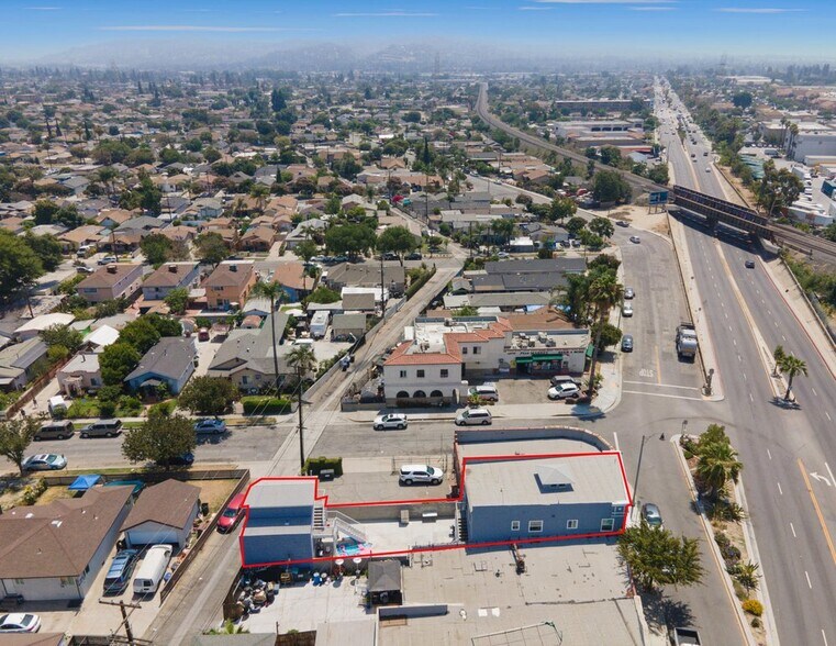 More Photos Of 8317 Whittier Blvd, Pico Rivera Storefront Retail Residential For Sale