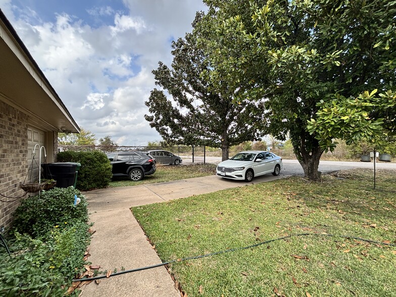 More Photos Of 14515 Sommermeyer St, Houston Office For Sale