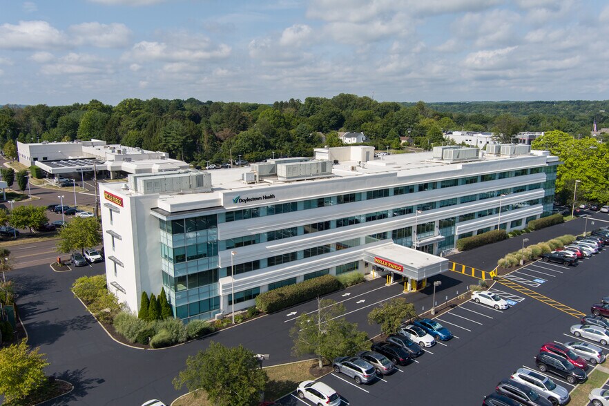 Primary Photo Of 4259 W Swamp Rd, Doylestown Office For Lease