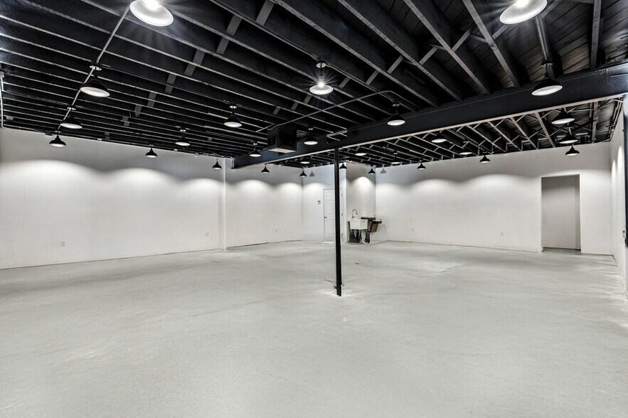 More Photos Of 1200 Kings Ave, Jacksonville Freestanding For Lease