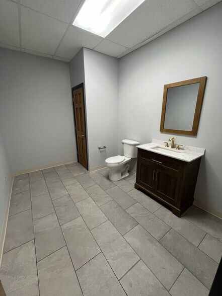 More Photos Of 6314 Rucker Rd, Indianapolis Serviced Offices For Lease