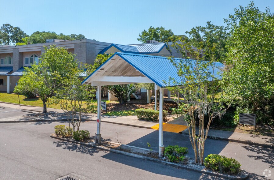 More Photos Of 4237 Salisbury Rd, Jacksonville Office For Lease