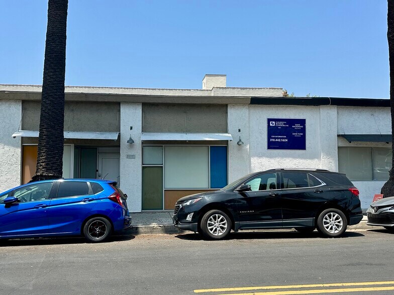 More Photos Of 5301 Rosewood Ave, Los Angeles Office For Lease