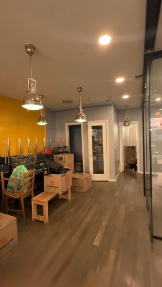 More Photos Of 958 Lafayette Ave, Brooklyn General Retail For Lease
